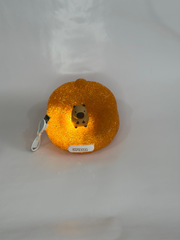 چراغ خواب کریستالی طرح کاپی بارا با نور زرد گرم Sofa Night Light